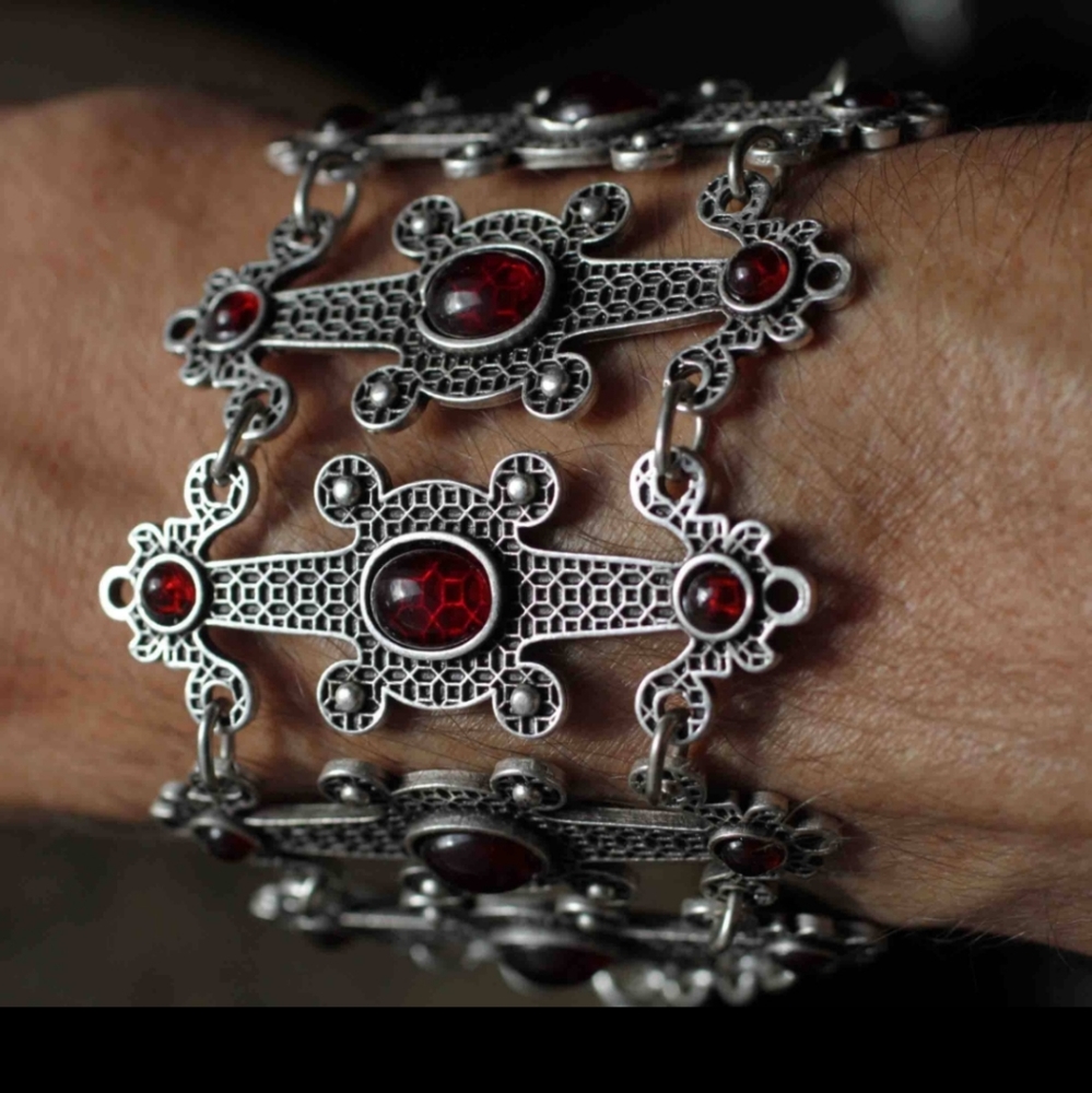 Silver plated ottaman tribal style bracelet